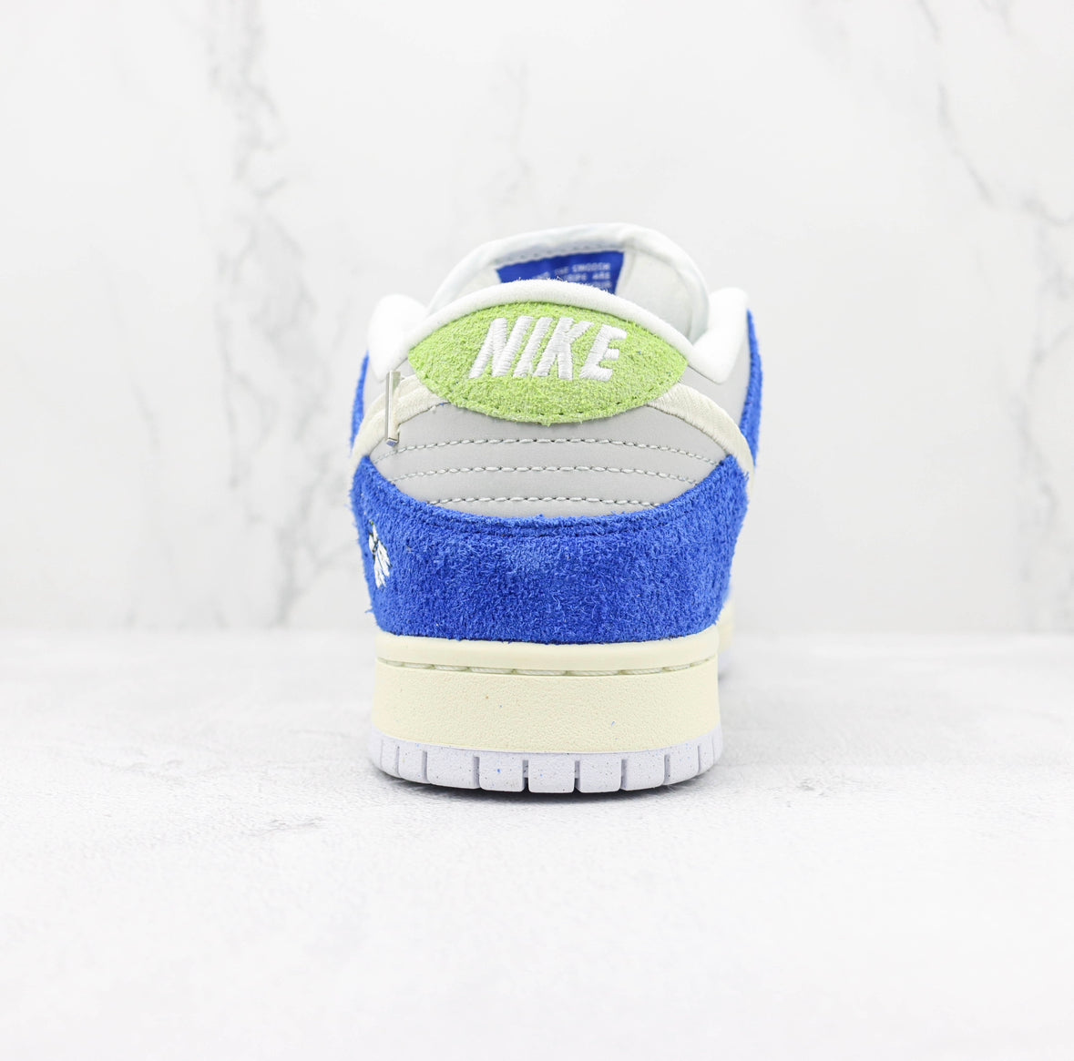 Nike SB Dunk Low Pro Fly Streetwear